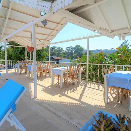 Sisyphos Otel